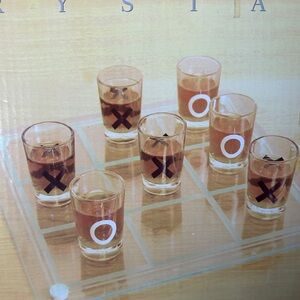 Tic Tac Toe Shot Glass Set